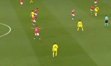 1632947759552032414.gif 华体会-【欧冠】C罗补时5分钟绝杀!曼联2比1逆转黄潜